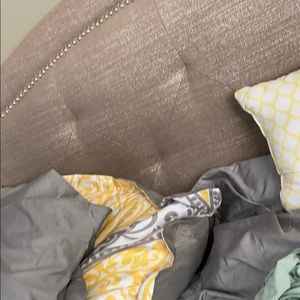 Meet your Posher, Humara